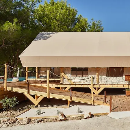 Abeille Maison Glamping Zlatni Rat -adults Only *