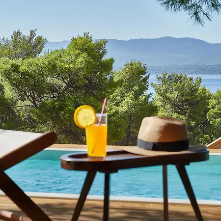 Abeille Maison Glamping Zlatni Rat -adults Only