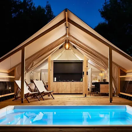 Abeille Maison Glamping Zlatni Rat -adults Only Luxury tent Bol